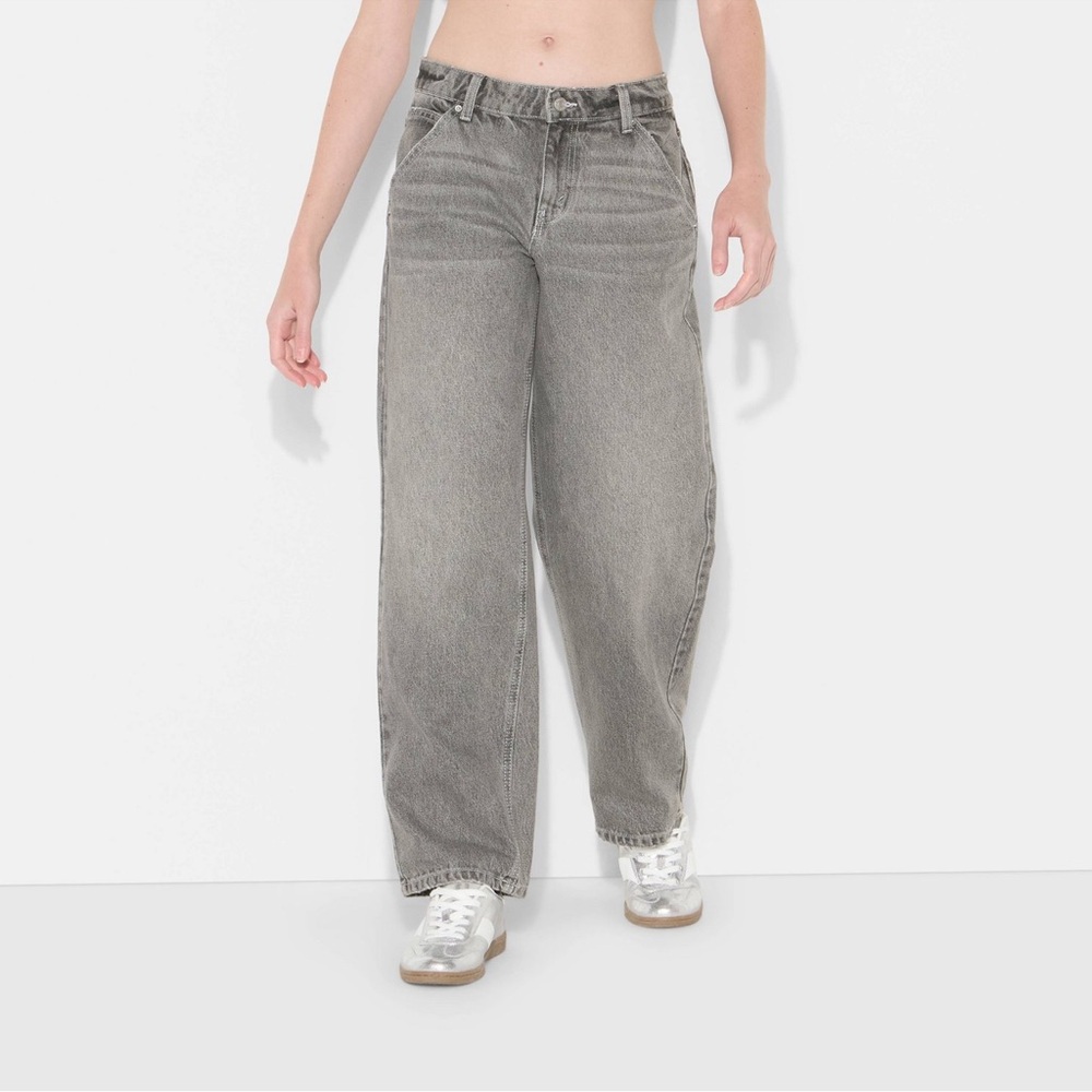 Women's 90s Mid Rise Relaxed Straight Jeans.   Gray  Wash 6